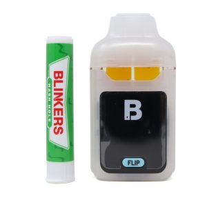 Alternative view of Blinkers Flip Dual Chamber Disposable (2g) - Sundae Swirl x Berry Blast