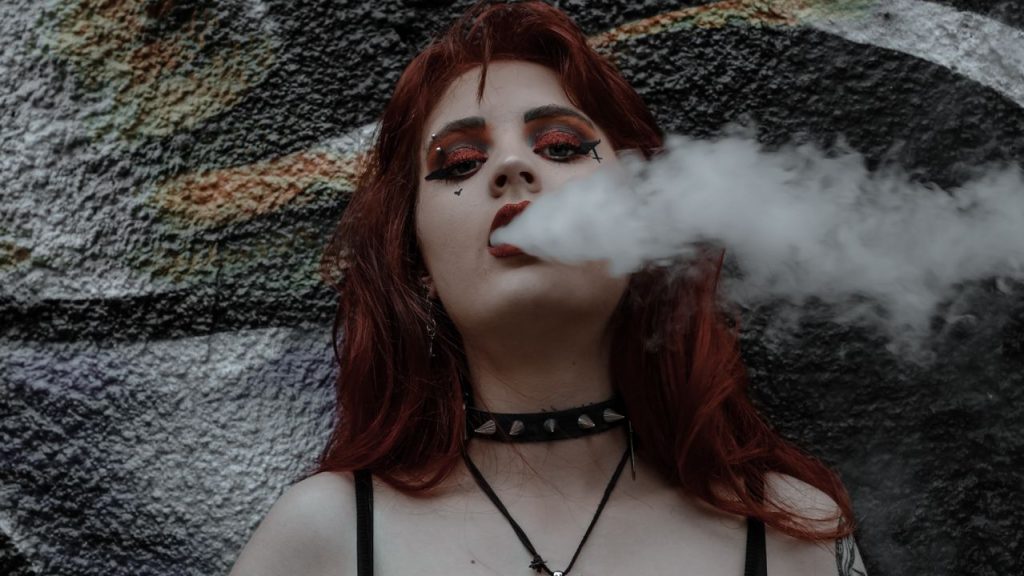 how to smoke moon rocks